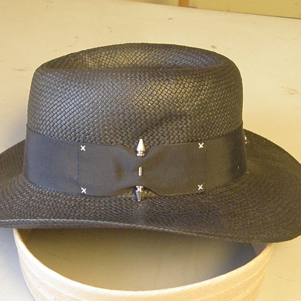 New Small woven Kangol Fedora